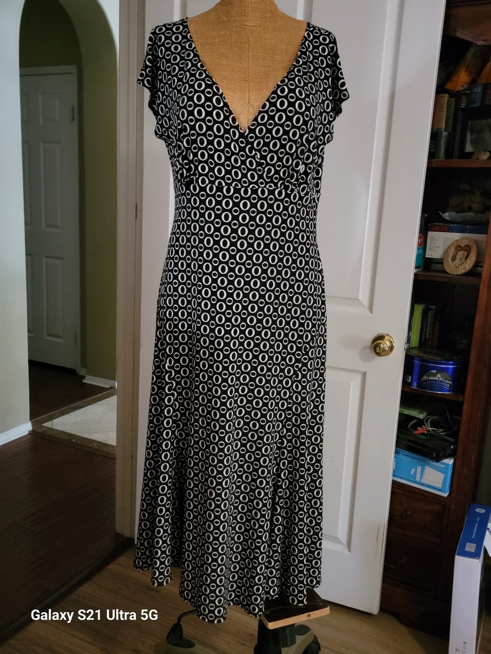 Vintage*Scarlett Black, White Circle-Print V-Neck Midi Dress